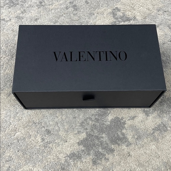 VALENTINO GARAVANI EYEWEAR V Logo Goldcut Cat Eye Sunglasses Pink Fuchsia main image 14